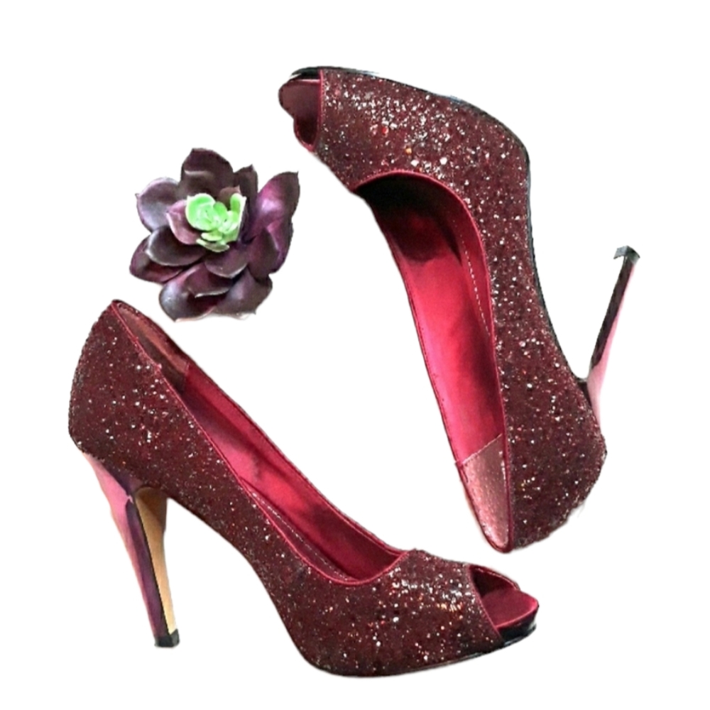 Nine West Garnet Glitter Peep Toe 6.5